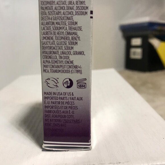 Covergirl Simply Ageless Skin Blurring Serum 20ml For Flawless Finish - Picture 5 of 5